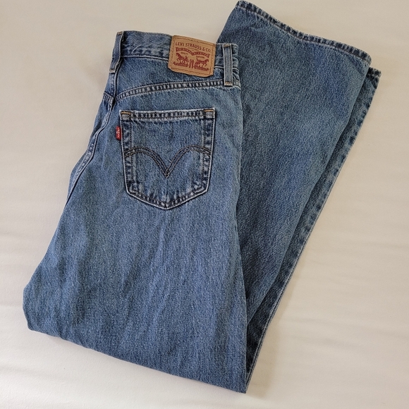 Levi's Women's High Waisted Straight Distressed Denim Blue Jeans Size 28 - Picture 8 of 13